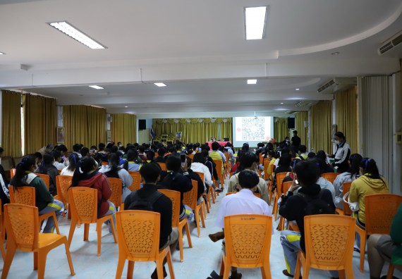 ภาพกิจกรรม  คณะวิทยาศาสตร์และเทคโนโลยี จัดกิจกรรมค่ายวิทยาศาสตร์สัญจร ปีการศึกษา 2565  โรงเรียนสลกบาตรวิทยา