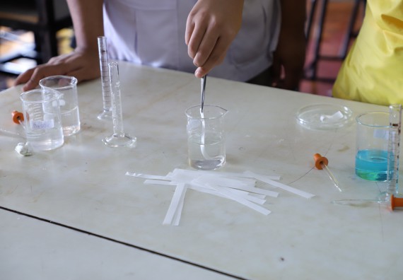 ภาพกิจกรรม  คณะวิทยาศาสตร์และเทคโนโลยี จัดกิจกรรมค่ายวิทยาศาสตร์สัญจร ปีการศึกษา 2565  โรงเรียนสลกบาตรวิทยา