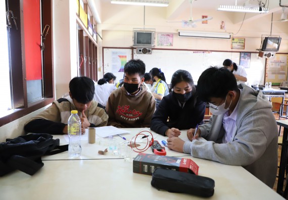 ภาพกิจกรรม  คณะวิทยาศาสตร์และเทคโนโลยี จัดกิจกรรมค่ายวิทยาศาสตร์สัญจร ปีการศึกษา 2565  โรงเรียนสลกบาตรวิทยา