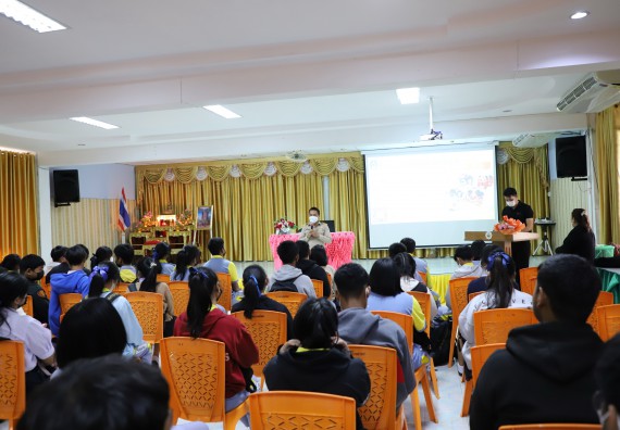 ภาพกิจกรรม  คณะวิทยาศาสตร์และเทคโนโลยี จัดกิจกรรมค่ายวิทยาศาสตร์สัญจร ปีการศึกษา 2565  โรงเรียนสลกบาตรวิทยา