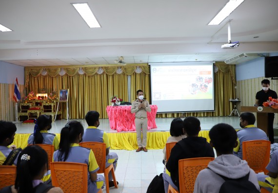 ภาพกิจกรรม  คณะวิทยาศาสตร์และเทคโนโลยี จัดกิจกรรมค่ายวิทยาศาสตร์สัญจร ปีการศึกษา 2565  โรงเรียนสลกบาตรวิทยา