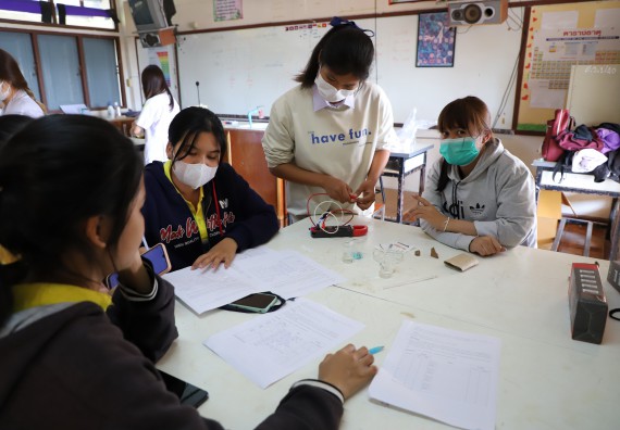 ภาพกิจกรรม  คณะวิทยาศาสตร์และเทคโนโลยี จัดกิจกรรมค่ายวิทยาศาสตร์สัญจร ปีการศึกษา 2565  โรงเรียนสลกบาตรวิทยา