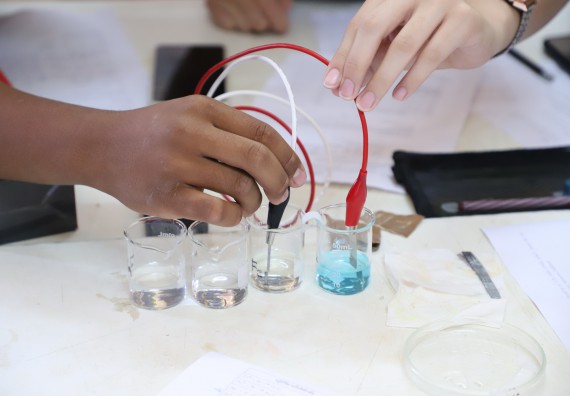 ภาพกิจกรรม  คณะวิทยาศาสตร์และเทคโนโลยี จัดกิจกรรมค่ายวิทยาศาสตร์สัญจร ปีการศึกษา 2565  โรงเรียนสลกบาตรวิทยา