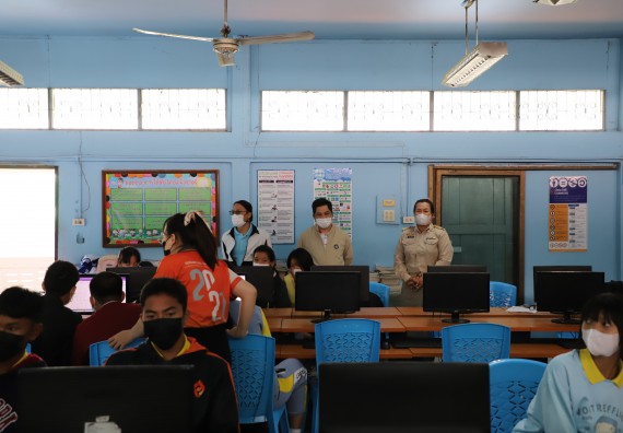 ภาพกิจกรรม  คณะวิทยาศาสตร์และเทคโนโลยี จัดกิจกรรมค่ายวิทยาศาสตร์สัญจร ปีการศึกษา 2565  โรงเรียนสลกบาตรวิทยา