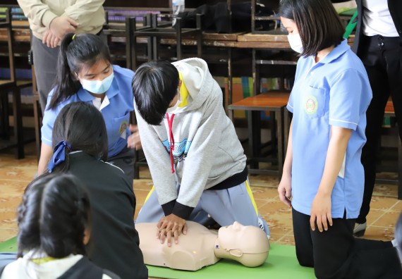 ภาพกิจกรรม  คณะวิทยาศาสตร์และเทคโนโลยี จัดกิจกรรมค่ายวิทยาศาสตร์สัญจร ปีการศึกษา 2565  โรงเรียนสลกบาตรวิทยา