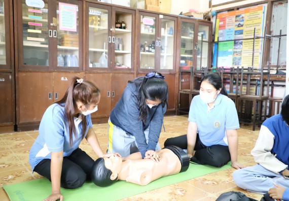 ภาพกิจกรรม  คณะวิทยาศาสตร์และเทคโนโลยี จัดกิจกรรมค่ายวิทยาศาสตร์สัญจร ปีการศึกษา 2565  โรงเรียนสลกบาตรวิทยา