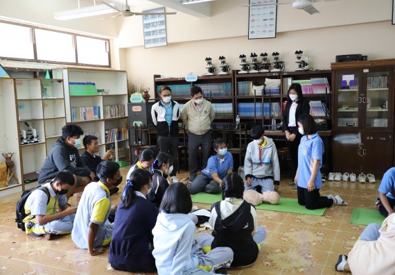 ภาพกิจกรรม  คณะวิทยาศาสตร์และเทคโนโลยี จัดกิจกรรมค่ายวิทยาศาสตร์สัญจร ปีการศึกษา 2565  โรงเรียนสลกบาตรวิทยา