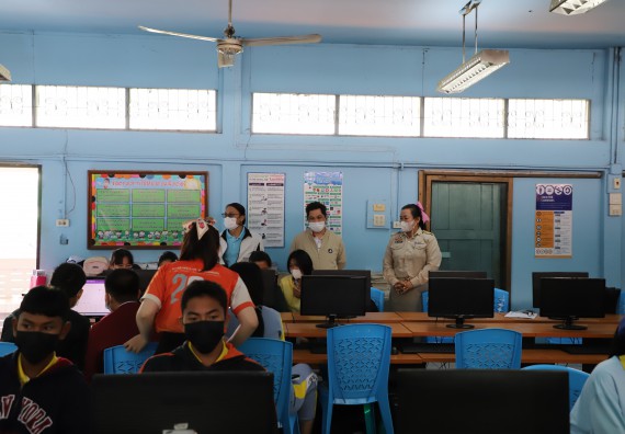 ภาพกิจกรรม  คณะวิทยาศาสตร์และเทคโนโลยี จัดกิจกรรมค่ายวิทยาศาสตร์สัญจร ปีการศึกษา 2565  โรงเรียนสลกบาตรวิทยา