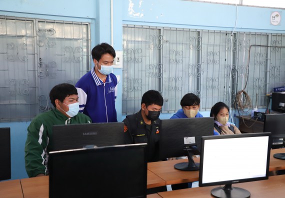 ภาพกิจกรรม  คณะวิทยาศาสตร์และเทคโนโลยี จัดกิจกรรมค่ายวิทยาศาสตร์สัญจร ปีการศึกษา 2565  โรงเรียนสลกบาตรวิทยา