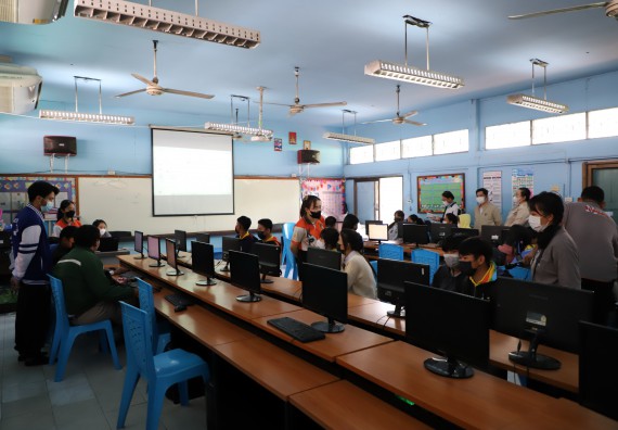 ภาพกิจกรรม  คณะวิทยาศาสตร์และเทคโนโลยี จัดกิจกรรมค่ายวิทยาศาสตร์สัญจร ปีการศึกษา 2565  โรงเรียนสลกบาตรวิทยา