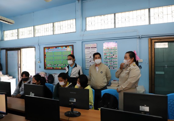 ภาพกิจกรรม  คณะวิทยาศาสตร์และเทคโนโลยี จัดกิจกรรมค่ายวิทยาศาสตร์สัญจร ปีการศึกษา 2565  โรงเรียนสลกบาตรวิทยา