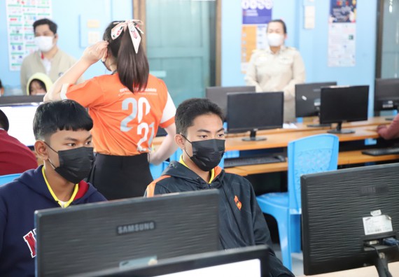 ภาพกิจกรรม  คณะวิทยาศาสตร์และเทคโนโลยี จัดกิจกรรมค่ายวิทยาศาสตร์สัญจร ปีการศึกษา 2565  โรงเรียนสลกบาตรวิทยา