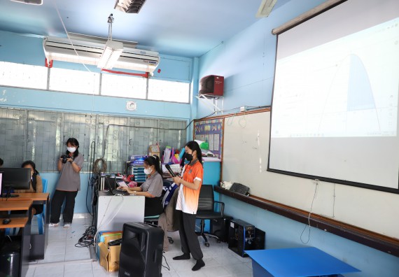 ภาพกิจกรรม  คณะวิทยาศาสตร์และเทคโนโลยี จัดกิจกรรมค่ายวิทยาศาสตร์สัญจร ปีการศึกษา 2565  โรงเรียนสลกบาตรวิทยา