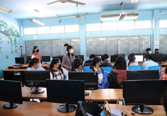 ภาพกิจกรรม  คณะวิทยาศาสตร์และเทคโนโลยี จัดกิจกรรมค่ายวิทยาศาสตร์สัญจร ปีการศึกษา 2565  โรงเรียนสลกบาตรวิทยา