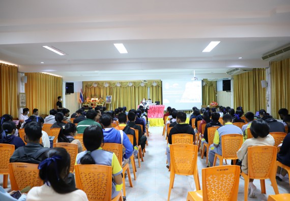 ภาพกิจกรรม  คณะวิทยาศาสตร์และเทคโนโลยี จัดกิจกรรมค่ายวิทยาศาสตร์สัญจร ปีการศึกษา 2565  โรงเรียนสลกบาตรวิทยา