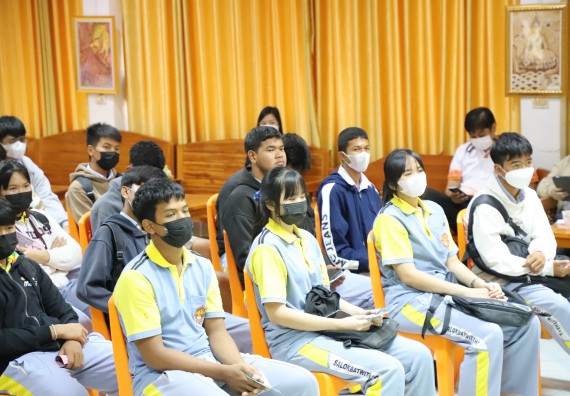 ภาพกิจกรรม  คณะวิทยาศาสตร์และเทคโนโลยี จัดกิจกรรมค่ายวิทยาศาสตร์สัญจร ปีการศึกษา 2565  โรงเรียนสลกบาตรวิทยา