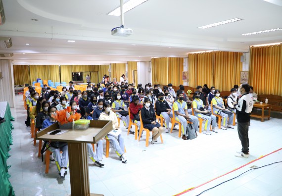 ภาพกิจกรรม  คณะวิทยาศาสตร์และเทคโนโลยี จัดกิจกรรมค่ายวิทยาศาสตร์สัญจร ปีการศึกษา 2565  โรงเรียนสลกบาตรวิทยา