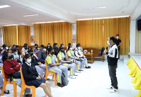 ภาพกิจกรรม  คณะวิทยาศาสตร์และเทคโนโลยี จัดกิจกรรมค่ายวิทยาศาสตร์สัญจร ปีการศึกษา 2565  โรงเรียนสลกบาตรวิทยา