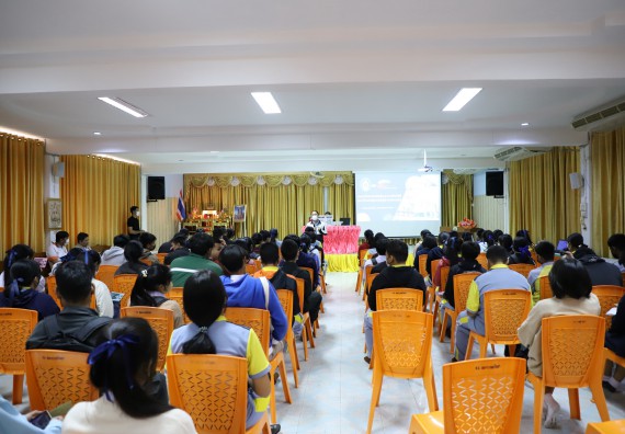 ภาพกิจกรรม  คณะวิทยาศาสตร์และเทคโนโลยี จัดกิจกรรมค่ายวิทยาศาสตร์สัญจร ปีการศึกษา 2565  โรงเรียนสลกบาตรวิทยา