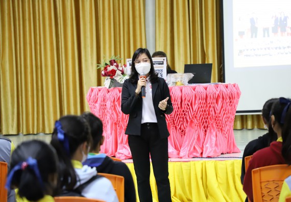 ภาพกิจกรรม  คณะวิทยาศาสตร์และเทคโนโลยี จัดกิจกรรมค่ายวิทยาศาสตร์สัญจร ปีการศึกษา 2565  โรงเรียนสลกบาตรวิทยา