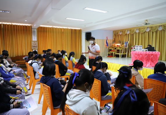 ภาพกิจกรรม  คณะวิทยาศาสตร์และเทคโนโลยี จัดกิจกรรมค่ายวิทยาศาสตร์สัญจร ปีการศึกษา 2565  โรงเรียนสลกบาตรวิทยา