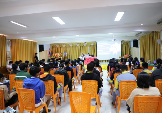 ภาพกิจกรรม  คณะวิทยาศาสตร์และเทคโนโลยี จัดกิจกรรมค่ายวิทยาศาสตร์สัญจร ปีการศึกษา 2565  โรงเรียนสลกบาตรวิทยา