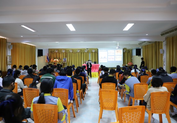 ภาพกิจกรรม  คณะวิทยาศาสตร์และเทคโนโลยี จัดกิจกรรมค่ายวิทยาศาสตร์สัญจร ปีการศึกษา 2565  โรงเรียนสลกบาตรวิทยา