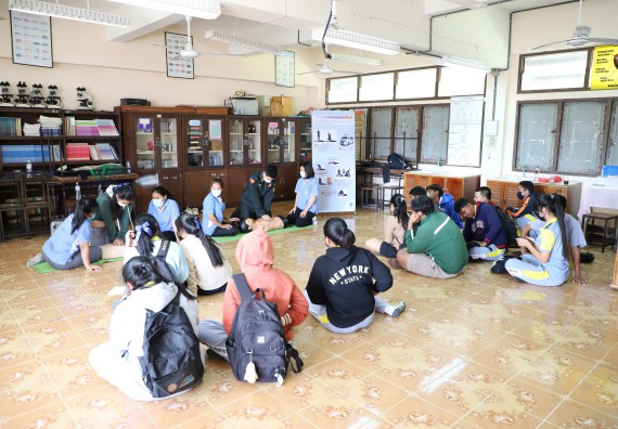 ภาพกิจกรรม  คณะวิทยาศาสตร์และเทคโนโลยี จัดกิจกรรมค่ายวิทยาศาสตร์สัญจร ปีการศึกษา 2565  โรงเรียนสลกบาตรวิทยา