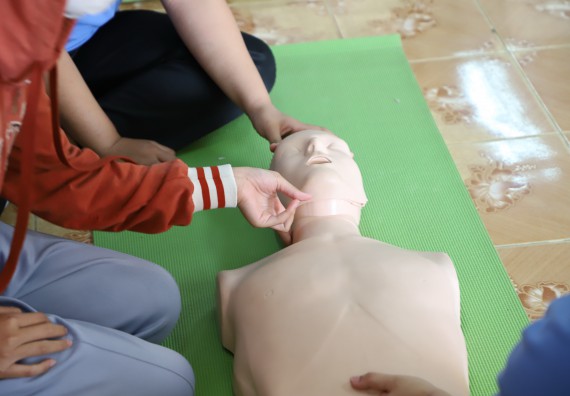 ภาพกิจกรรม  คณะวิทยาศาสตร์และเทคโนโลยี จัดกิจกรรมค่ายวิทยาศาสตร์สัญจร ปีการศึกษา 2565  โรงเรียนสลกบาตรวิทยา