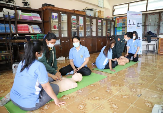 ภาพกิจกรรม  คณะวิทยาศาสตร์และเทคโนโลยี จัดกิจกรรมค่ายวิทยาศาสตร์สัญจร ปีการศึกษา 2565  โรงเรียนสลกบาตรวิทยา