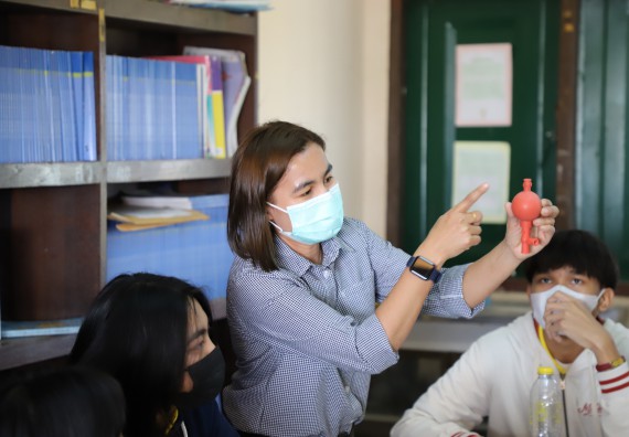 ภาพกิจกรรม  คณะวิทยาศาสตร์และเทคโนโลยี จัดกิจกรรมค่ายวิทยาศาสตร์สัญจร ปีการศึกษา 2565  โรงเรียนสลกบาตรวิทยา