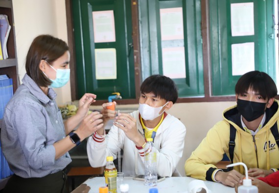 ภาพกิจกรรม  คณะวิทยาศาสตร์และเทคโนโลยี จัดกิจกรรมค่ายวิทยาศาสตร์สัญจร ปีการศึกษา 2565  โรงเรียนสลกบาตรวิทยา