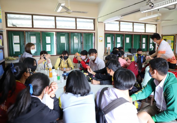 ภาพกิจกรรม  คณะวิทยาศาสตร์และเทคโนโลยี จัดกิจกรรมค่ายวิทยาศาสตร์สัญจร ปีการศึกษา 2565  โรงเรียนสลกบาตรวิทยา