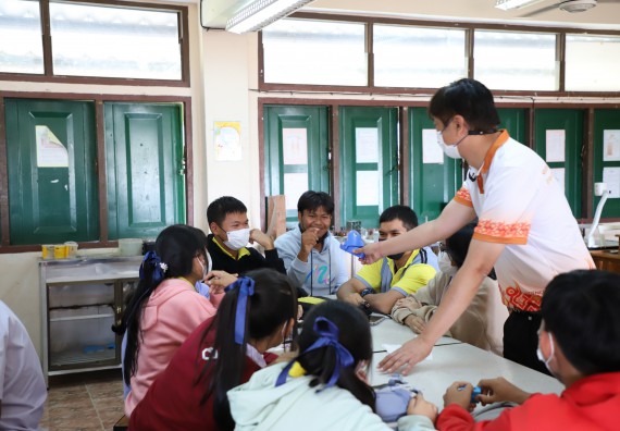 ภาพกิจกรรม  คณะวิทยาศาสตร์และเทคโนโลยี จัดกิจกรรมค่ายวิทยาศาสตร์สัญจร ปีการศึกษา 2565  โรงเรียนสลกบาตรวิทยา