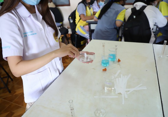 ภาพกิจกรรม  คณะวิทยาศาสตร์และเทคโนโลยี จัดกิจกรรมค่ายวิทยาศาสตร์สัญจร ปีการศึกษา 2565  โรงเรียนสลกบาตรวิทยา