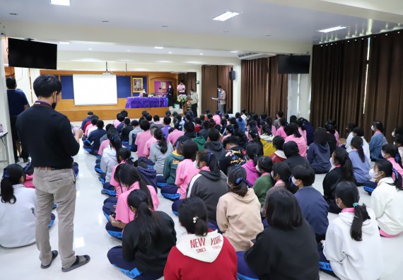 ภาพกิจกรรม   คณะวิทยาศาสตร์และเทคโนโลยี จัดกิจกรรมค่ายวิทยาศาสตร์สัญจร ปีการศึกษา 2565  โรงเรียนระหานวิทยา