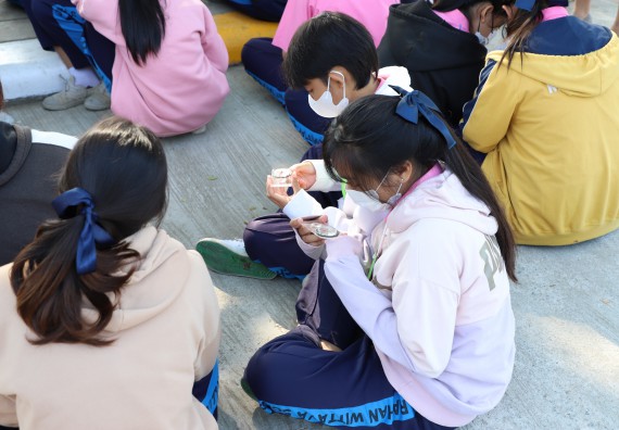 ภาพกิจกรรม   คณะวิทยาศาสตร์และเทคโนโลยี จัดกิจกรรมค่ายวิทยาศาสตร์สัญจร ปีการศึกษา 2565  โรงเรียนระหานวิทยา