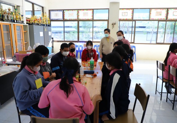 ภาพกิจกรรม   คณะวิทยาศาสตร์และเทคโนโลยี จัดกิจกรรมค่ายวิทยาศาสตร์สัญจร ปีการศึกษา 2565  โรงเรียนระหานวิทยา