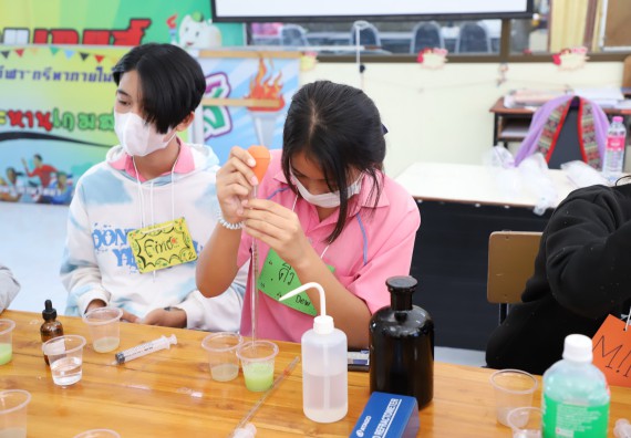 ภาพกิจกรรม   คณะวิทยาศาสตร์และเทคโนโลยี จัดกิจกรรมค่ายวิทยาศาสตร์สัญจร ปีการศึกษา 2565  โรงเรียนระหานวิทยา