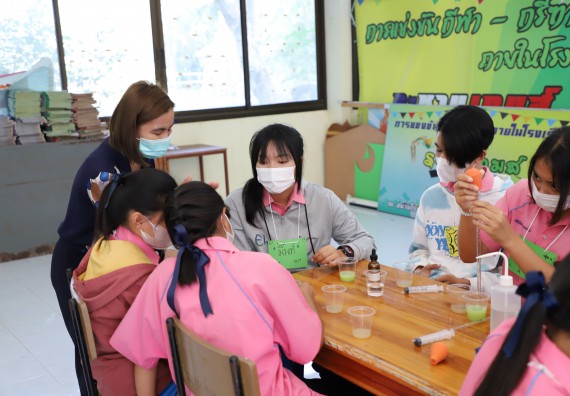 ภาพกิจกรรม   คณะวิทยาศาสตร์และเทคโนโลยี จัดกิจกรรมค่ายวิทยาศาสตร์สัญจร ปีการศึกษา 2565  โรงเรียนระหานวิทยา