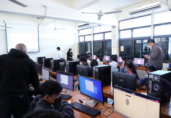 ภาพกิจกรรม   คณะวิทยาศาสตร์และเทคโนโลยี จัดกิจกรรมค่ายวิทยาศาสตร์สัญจร ปีการศึกษา 2565  โรงเรียนระหานวิทยา