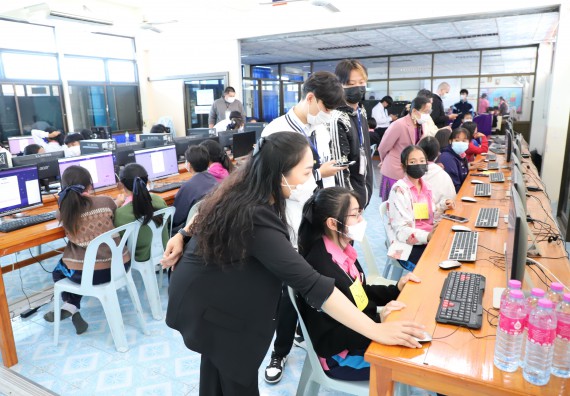 ภาพกิจกรรม   คณะวิทยาศาสตร์และเทคโนโลยี จัดกิจกรรมค่ายวิทยาศาสตร์สัญจร ปีการศึกษา 2565  โรงเรียนระหานวิทยา