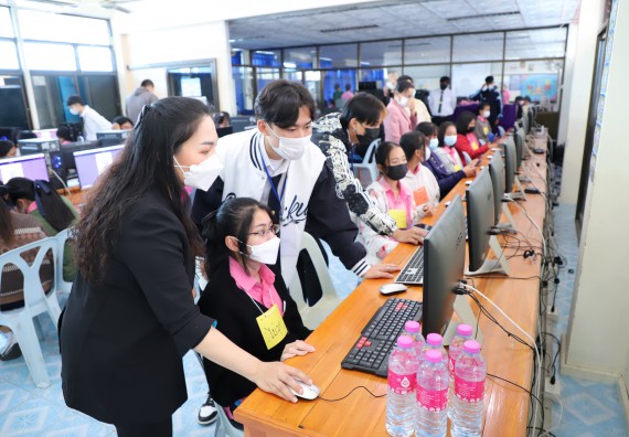 ภาพกิจกรรม   คณะวิทยาศาสตร์และเทคโนโลยี จัดกิจกรรมค่ายวิทยาศาสตร์สัญจร ปีการศึกษา 2565  โรงเรียนระหานวิทยา