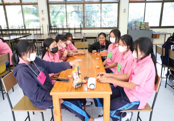 ภาพกิจกรรม   คณะวิทยาศาสตร์และเทคโนโลยี จัดกิจกรรมค่ายวิทยาศาสตร์สัญจร ปีการศึกษา 2565  โรงเรียนระหานวิทยา