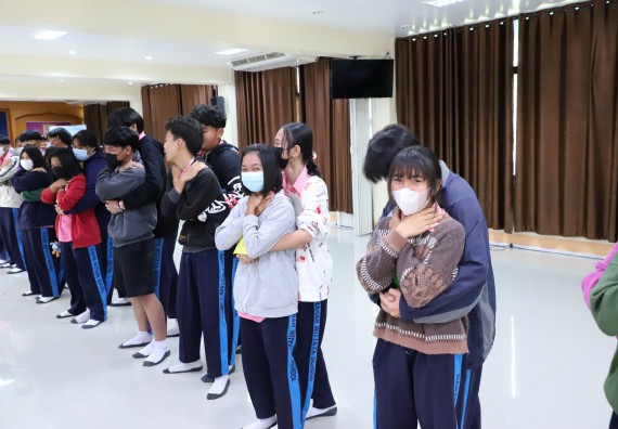 ภาพกิจกรรม   คณะวิทยาศาสตร์และเทคโนโลยี จัดกิจกรรมค่ายวิทยาศาสตร์สัญจร ปีการศึกษา 2565  โรงเรียนระหานวิทยา