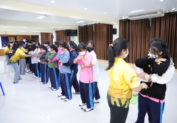 ภาพกิจกรรม   คณะวิทยาศาสตร์และเทคโนโลยี จัดกิจกรรมค่ายวิทยาศาสตร์สัญจร ปีการศึกษา 2565  โรงเรียนระหานวิทยา