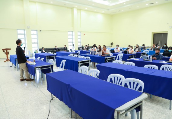 ภาพกิจกรรม  คณะวิทยาศาสตร์และเทคโนโลยี มหาวิทยาลัยราชภัฏกำแพงเพชร ขอเชิญคณาจารย์และบุคลากรเข้าร่วมอบรมเชิงปฏิบัติการเรื่อง 