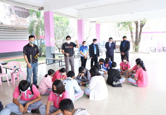 คณะวิทยาศาสตร์และเทคโนโลยี จัดกิจกรรมค่ายวิทยาศาสตร์สัญจร ปีการศึกษา 2565 ให้กับนักเรียนระดับชั้นมัธยมศึกษาตอนปลาย โรงเรียนชากังราววิทยา (อินทร์-ชุ่ม ดีสารอุปถัมภ์)