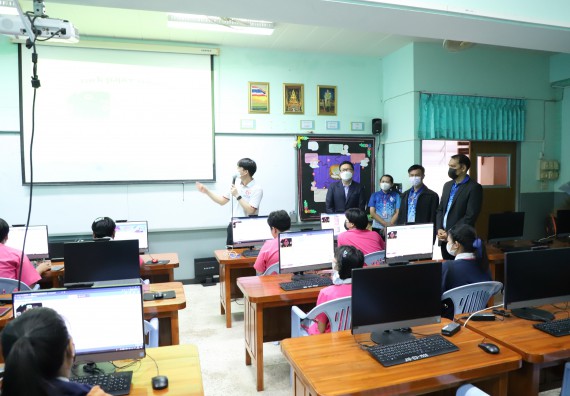 คณะวิทยาศาสตร์และเทคโนโลยี จัดกิจกรรมค่ายวิทยาศาสตร์สัญจร ปีการศึกษา 2565 ให้กับนักเรียนระดับชั้นมัธยมศึกษาตอนปลาย โรงเรียนชากังราววิทยา (อินทร์-ชุ่ม ดีสารอุปถัมภ์)