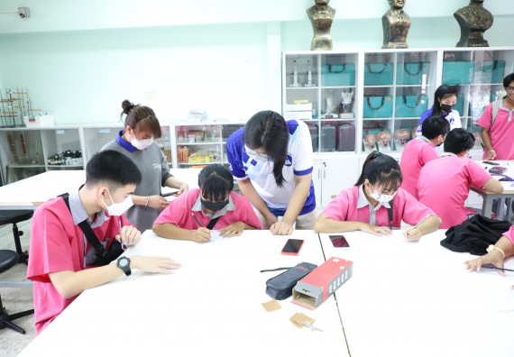 คณะวิทยาศาสตร์และเทคโนโลยี จัดกิจกรรมค่ายวิทยาศาสตร์สัญจร ปีการศึกษา 2565 ให้กับนักเรียนระดับชั้นมัธยมศึกษาตอนปลาย โรงเรียนชากังราววิทยา (อินทร์-ชุ่ม ดีสารอุปถัมภ์)